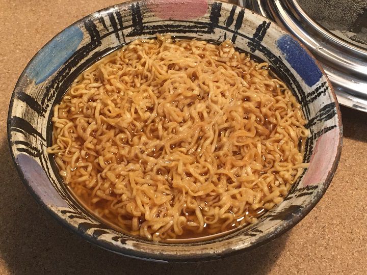 チキンラーメンの最強アレンジできた！「チキラーポテサラ」＆「チキラーお好み焼き」レシピ料理・レシピBE-PAL キャンプ、アウトドア、自然派生活の情報源ビーパル