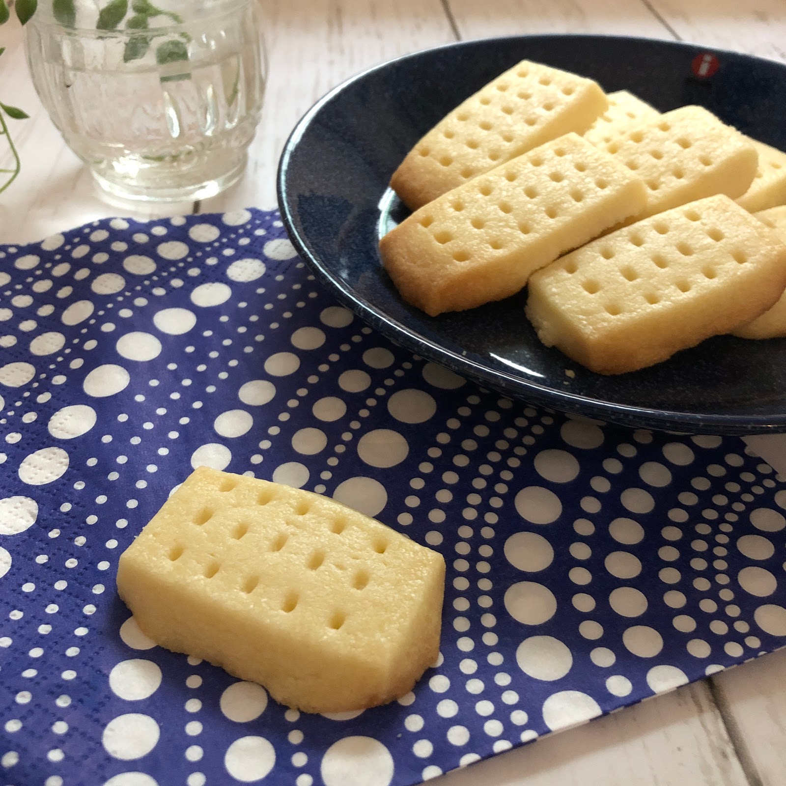 サクホロ食感がたまらない！お家で作れる簡単「ショートブレッド」フーディストノート