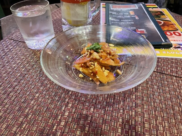 那覇・ランチ 沖縄でミャンマー気分 “マンダレー食堂”