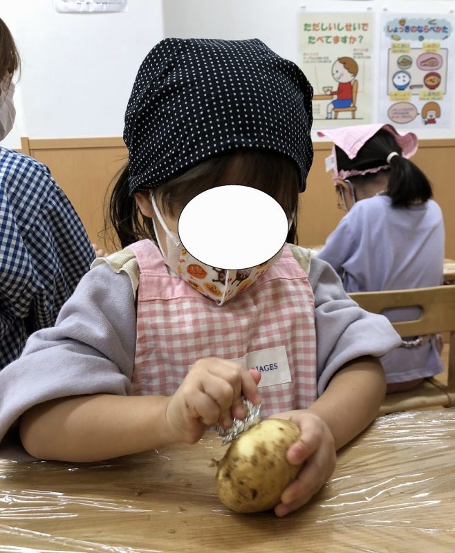 100円ショップのキッチングッズ、じゃがいもの皮むきに便利なのはどれ？キッチン雑貨Mart マート 公式サイト光文社