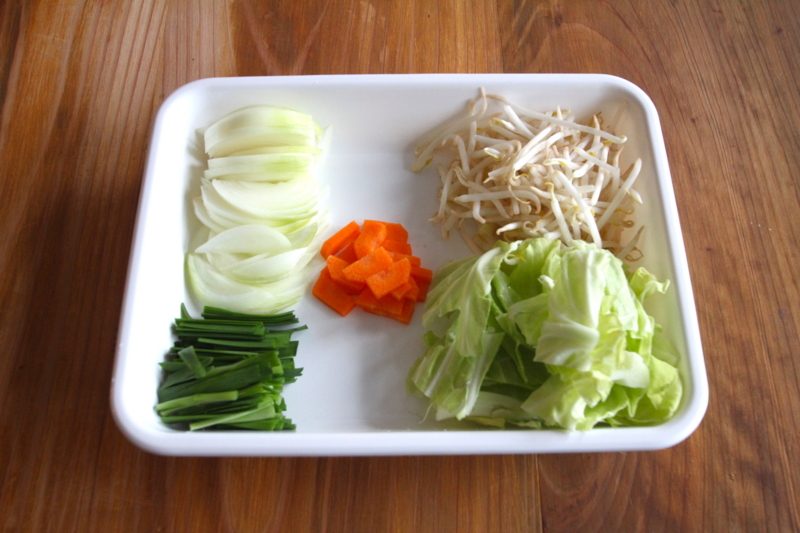 基本の肉野菜炒めのレシピ 作り方：白ごはん.com