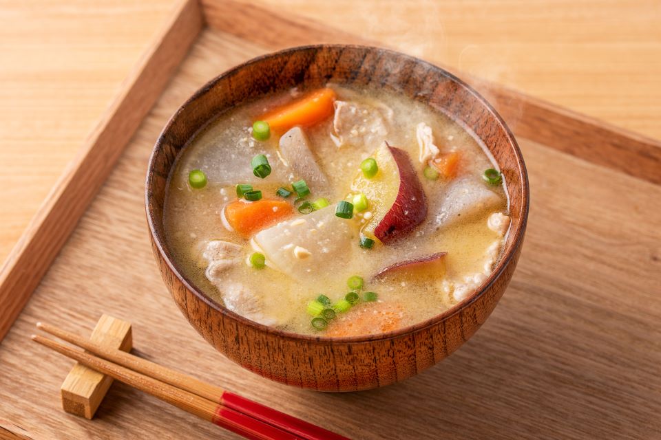 12分で簡単！ホクホク香ばしい じゃがいもと玉ねぎの豚汁の作り方☆Pure Life☆ ～おいしく、楽しく、健康に。～