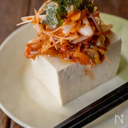 漬物の食感がいい♪ キムたく冷奴