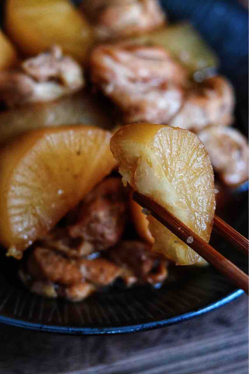 子供も大好き♡鶏ももと大根の煮物