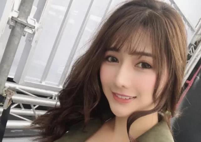 台湾美女 台湾夜市の屋台にいる超絶可愛い店員にカツアゲされた。in台湾 - YouTube