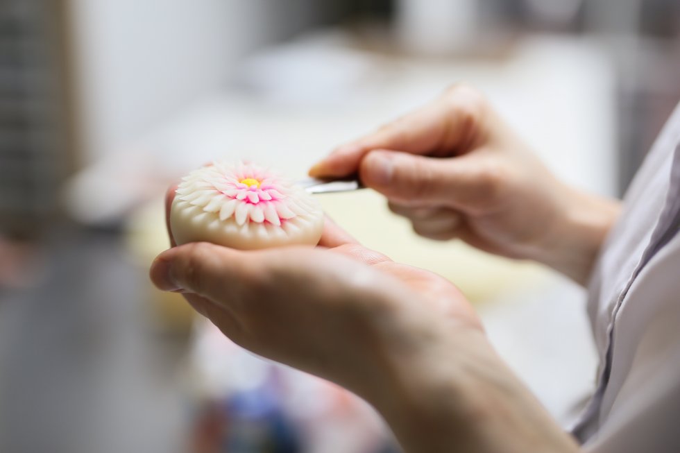 100年以上の歴史を持つ工房の和菓子職人が教える和菓子づくり — TOKI