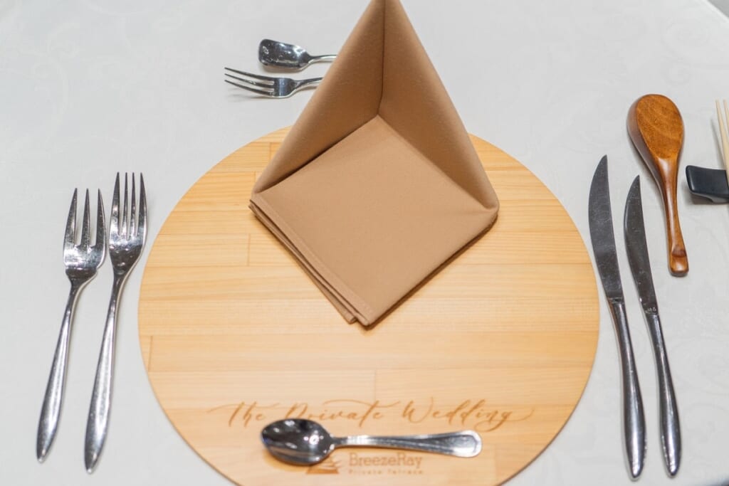 できる大人のテーブルマナーvol.7＞ 洋食のマナー │ ヒトサラマガジン