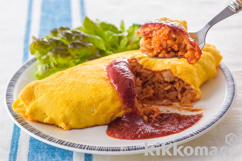 包まないから綺麗に仕上がる「オムライス」