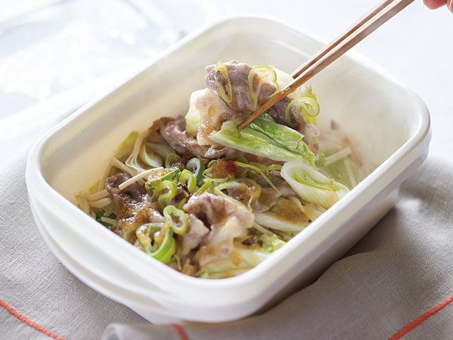 ほかほかのご飯に、おろしたての山芋をぶっかけ、分厚い牛タンを乗せる‼️ サクサク食感の牛タンをかじり、とろろご飯をかき込めば、気分上々😋✨😋✨夏バテ予防にもピッタリのスタミナ丼だよ💨💨 今回はお気に入りの「味重 みじゅう の昆布締め牛タン