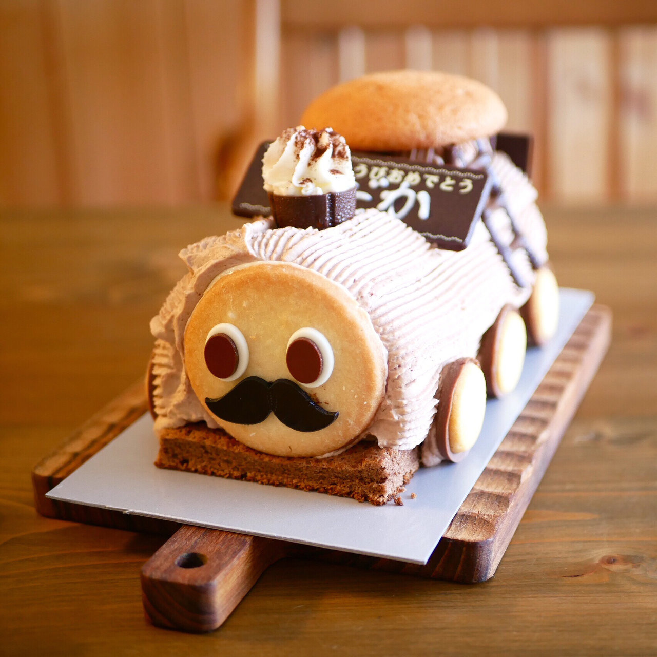 黒ネコの中に隠れてる！」 シャトレーゼ 464円「ハロウィン限定ケーキ」、食べたら“中身”にびっくり！ニフティニュース