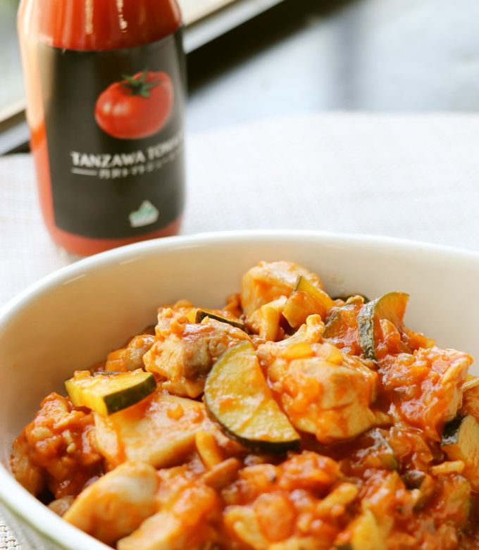 簡単レシピ トマトジュースを使ったチキンのトマト煮込みの作り方。│料理研究家：麻生怜菜 - YouTube