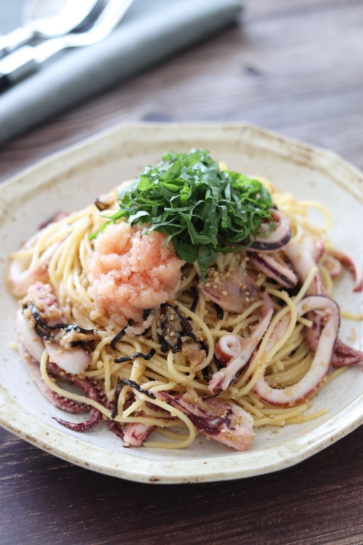 冷製パスタ、甘エビとイカの和風ジェノベーゼ