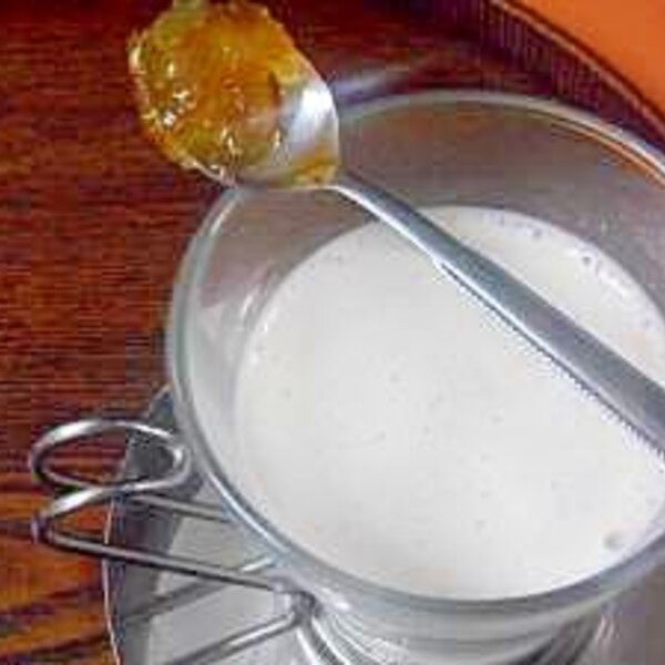 リモートワークなどおうち時間のリフレッシュに！白いダースがスティックタイプのデザートドリンクに「白いダーススティック」8月23日新発売森永製菓株式会社のプレスリリース