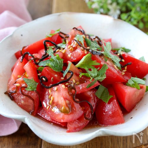 切って和えるだけ。ミニトマトの生ナムル