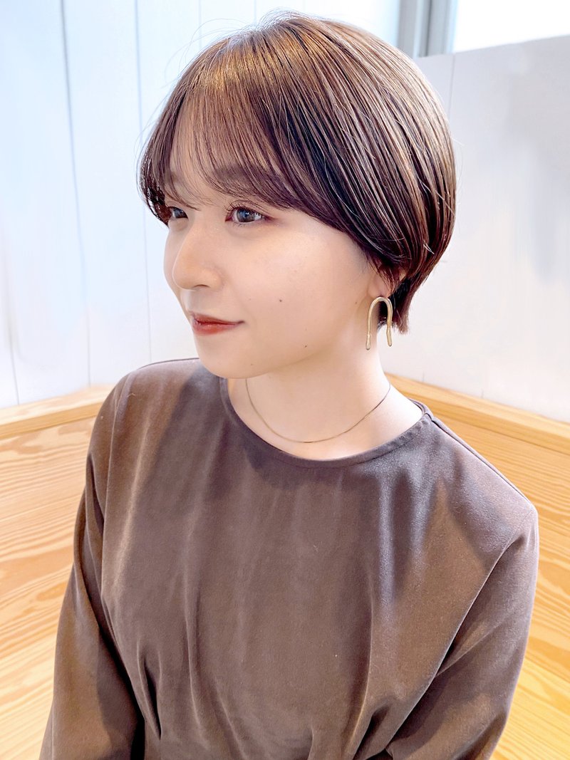 ミルクティーブラウンの髪色の作り方とオススメのレシピを話題の美容師が公開