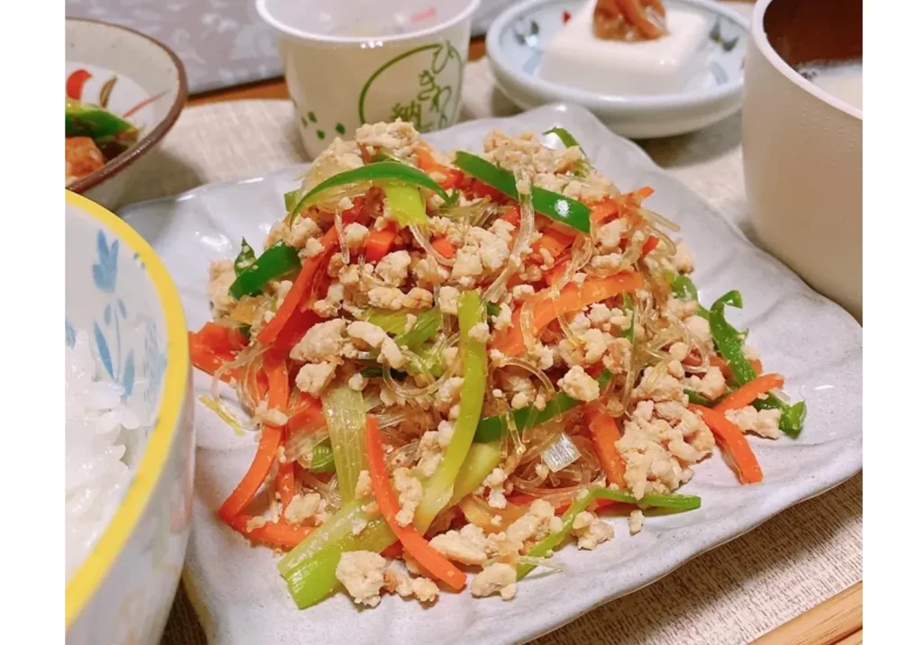 韓国料理店の本格「チャプチェ」人気レシピ。プロの味付け、春雨使いでご馳走になる！三越伊勢丹の食メディアFOODIE フーディー