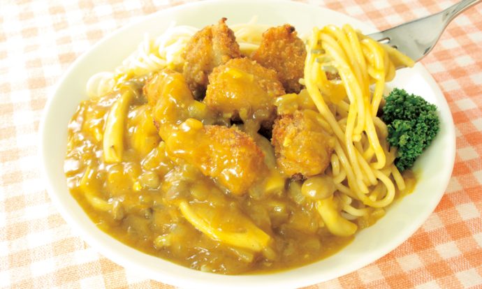 市販のルーを使ったワンパンパスタ☆水菜とウインナーの即席カレーパスタたんころコロコロ食堂〜おチビ４人との笑顔の食卓