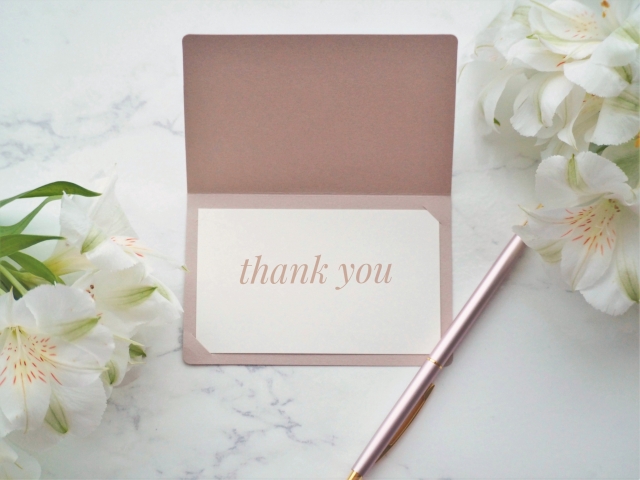 育休明けや復職の挨拶に添えるおすすめのお菓子菓子折りを選ぶコツや職場復帰の挨拶も紹介MOOD MARK IDEA ムードマークアイデア