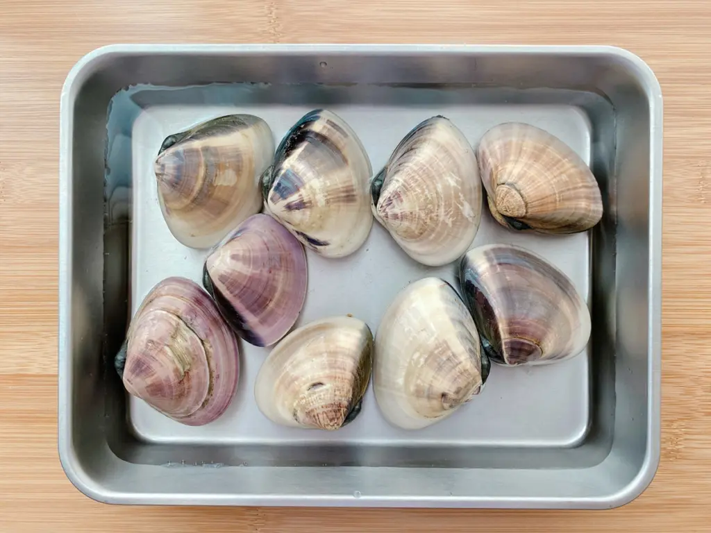 はまぐりは冷凍保存がおすすめ！砂抜きや塩抜きの方法も紹介 - macaroni