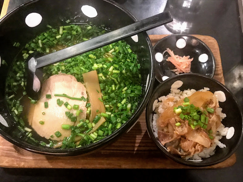 中村区 名駅『京風らーめん あかさたな』 サンロード店 ～らーめん半額祭～とんこつラーメン