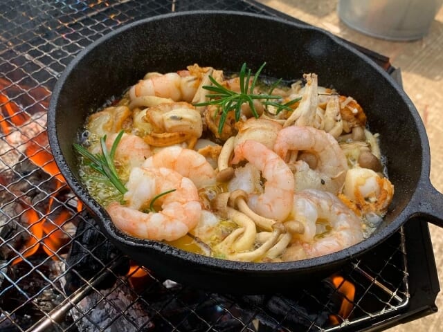 バーベキューでエビをマスターしよう！レシピ＆下ごしらえのコツアウトドアハッカ