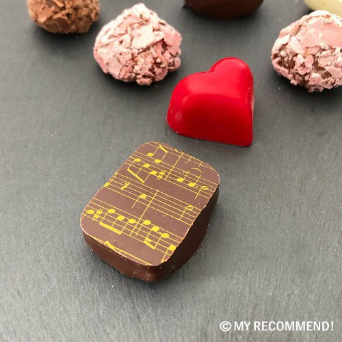 {新品}デジレー ベルギー直輸入チョコレート ショコラ4個入＜専用手提げ袋付き＞