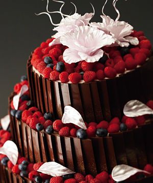 チョコレートケーキのウエディングケーキ♪ブライダルYASUNAGA やすなが 大阪 – ￼大阪の結婚式情報