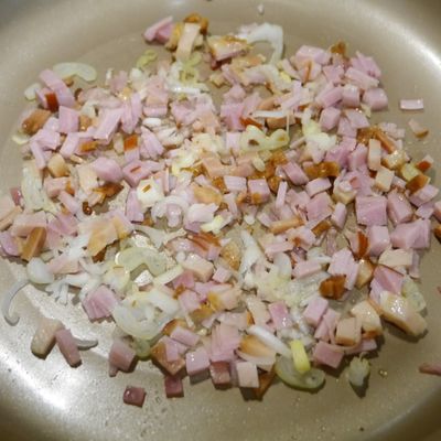 千鳥ノブさんお気に入り「カルディ」万能香味えび油 通販 味噌ラーメンが「一幻」に変わる！？ラヴィット