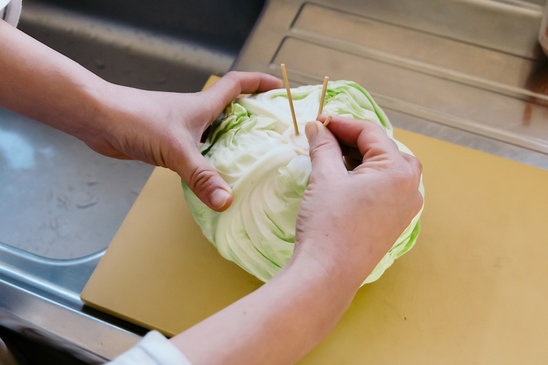 長持ちのコツ☆半分キャベツの冷蔵庫保存