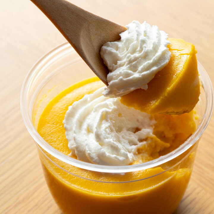 むっちりしたかぼちゃプリン🎃♡ 大須観音駅2番出口から徒歩5分 何回も食べてるかぼちゃプリン🍮 むっちり濃厚で美味しい😋ちょっと前に投稿した苺スコーンは無くなってたけど また別の苺スコーンが2種類あった🍓♡ ずっとここのキャラメルラテ飲みたいと 思ってるん