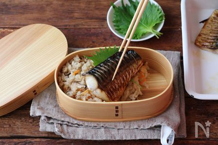 わたしとおべんとうと曲げわっぱあさこ食堂