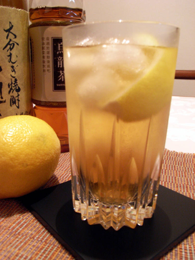 おすすめはウーロンハイ！ ウーロンハイの作り方やおすすめの焼酎7選などをご紹介します – SHOCHU PRESS焼酎の力を世界に発信するWEBメディア