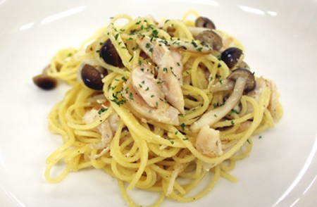 鶏と茸のクリームパスタ