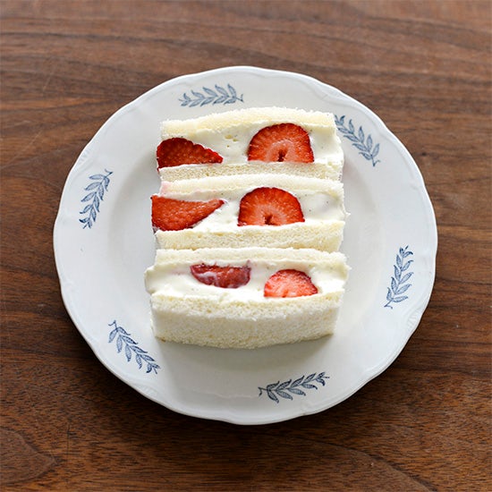 まるでスイーツ❗️いちごのクリームチーズパン 作り方 How to make Strawberry Bread