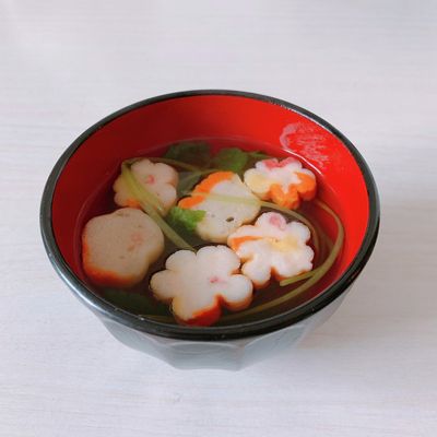 ☑︎たっぷり卵の子沢山☆親子丼献立 ⁡ \Ö今 日 の 献 立 ⁡ 主菜たっぷり卵の子沢山☆親子丼 副菜キャベツと人参のごまだれ和え汁物たっぷりわかめと豆腐のお味噌汁 ⁡ ✳︎レシピIDをレシピサイトNadiaに 入力するとレシピがHITします🔎 @rinaty_cookingの