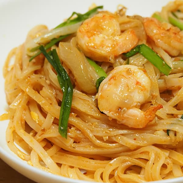 業務スーパーの食材で本格的なパッタイを作る得っとまめ