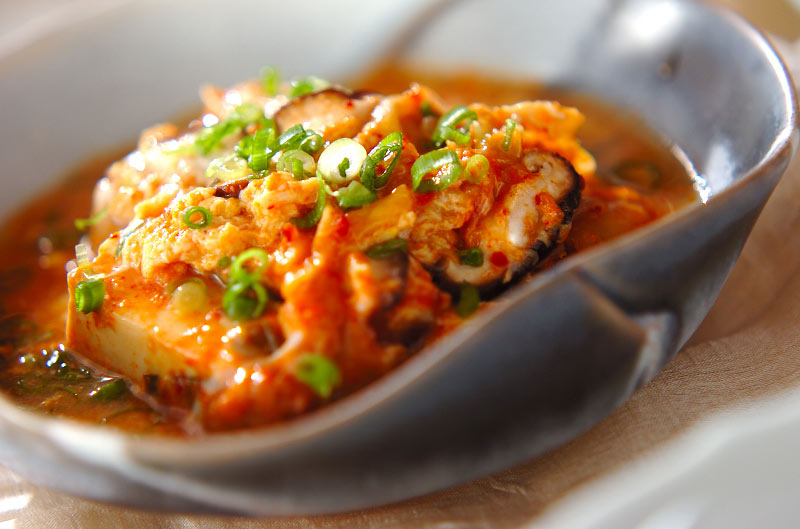 豚キムチの卵とじうつわ屋店主の料理帖