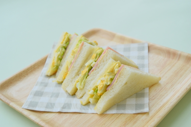 おにぎりやサンドウィッチを包む時によくアルミホイルを使いますお客様の声東洋アルミエコープロダクツ株式会社