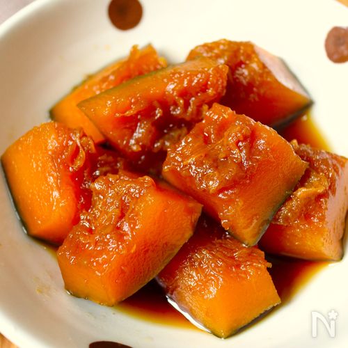 ✿ かぼちゃ×レンチンレシピ4選🎃 レンジで作れる簡単かぼちゃ副菜レシピです☺️ 作り置きにもう1品欲しい時にも 省エネで作れるものばかり💁‍♀️レンチンするとかぼちゃの甘みも活かされるので 調味料少なめシンプルでも美味しいです☺︎ 味の薄いかぼちゃの場合は