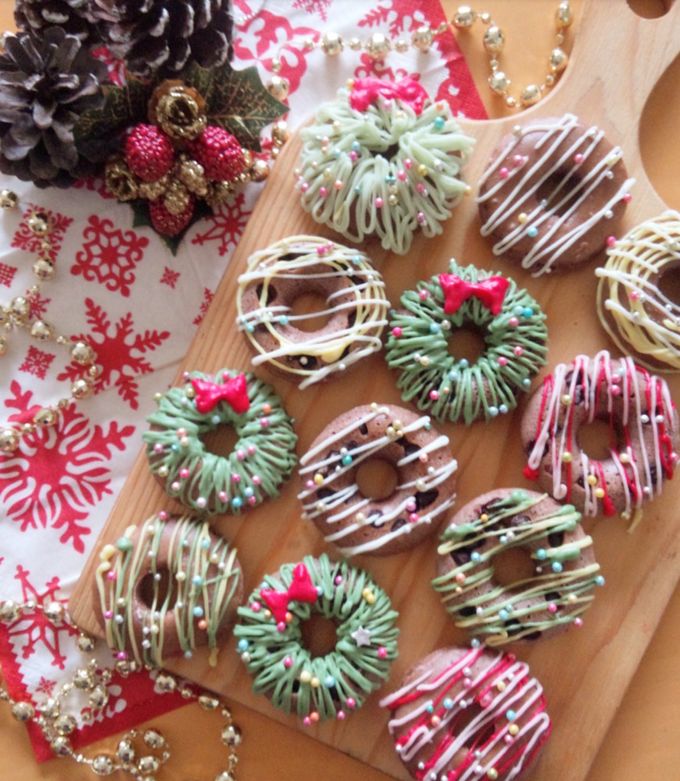 プレゼント・贈り物に最適！gmgmのお花の焼きドーナツ スワッグギフトBox ドライフラワーの花束とのセットgmgmCake.jp