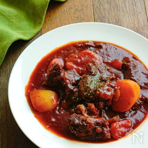 圧力鍋でお店の味！絶品ビーフシチュ