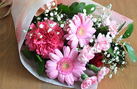 ピンクバラの花束 ブーケタイプフラワー&バルーンショップ BLOSSOM 神戸・三宮店