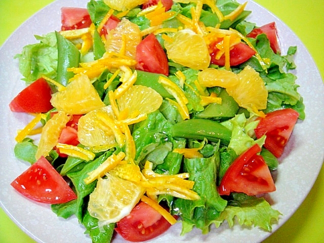 トマトとスナップエンドウのレモンオニオンサラダ