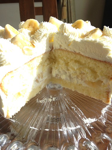 バナナ オランジュ バナナとオレンジのショートケーキバナナ🍌の甘さをオレンジ🍊の優しい酸味が引き締めてくれるショートケーキです。 春らしい ショートケーキ、いかがですか