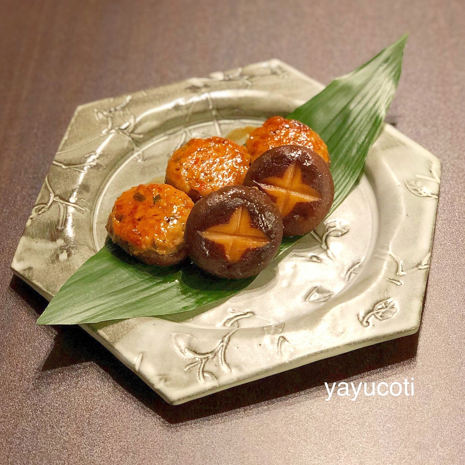 ZIP!速水もこみち流 しいたけの鶏ひき肉詰め MOCO'Sキッチンレシピ : 三ツ星主婦の「簡単！料理レシピ」