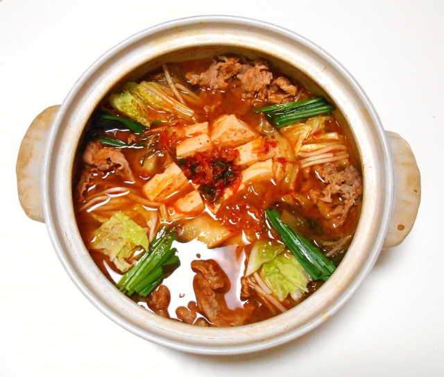 ボリュームたっぷりキムチ鍋