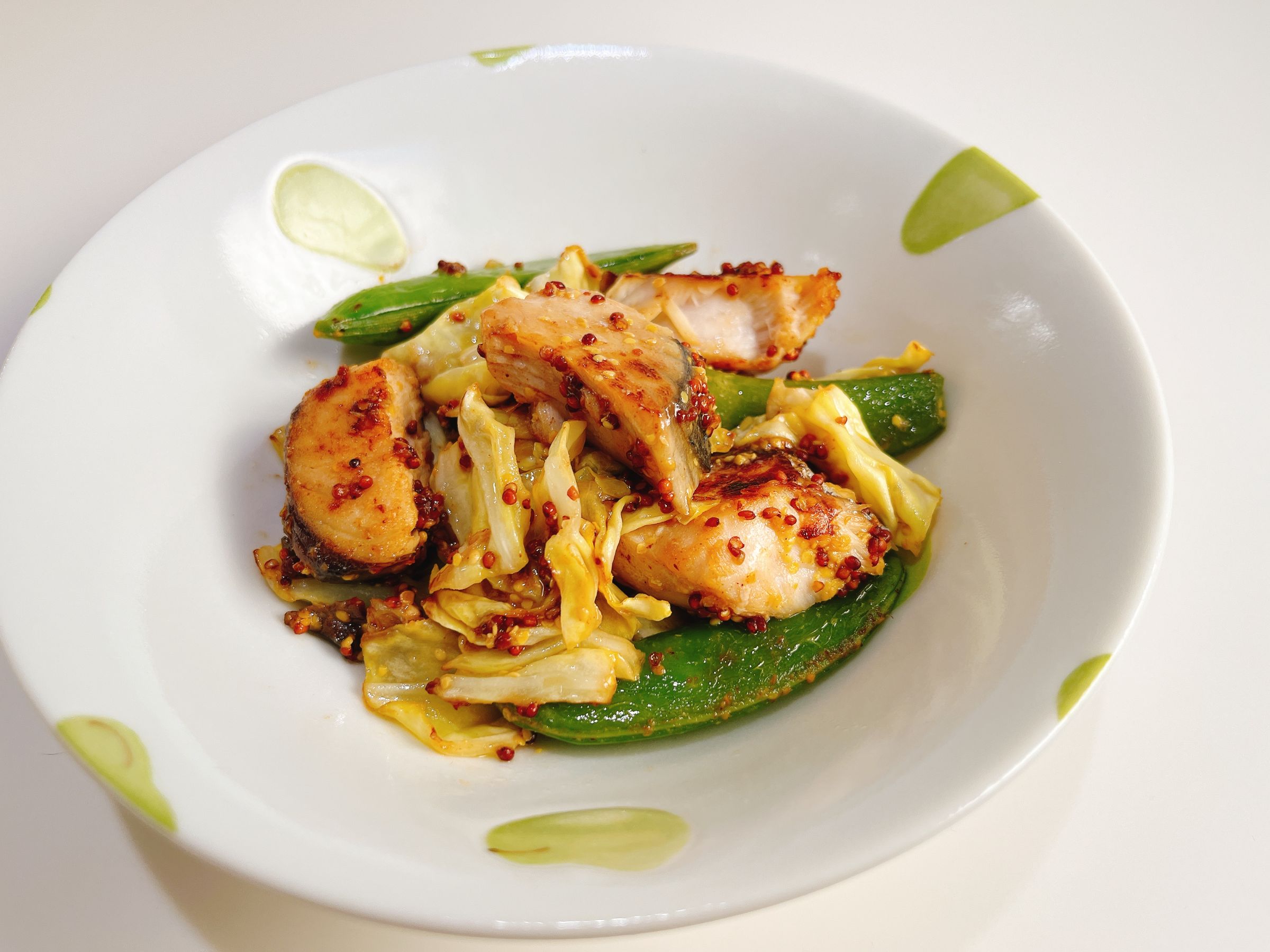 春キャベツ☆新タマの粒マスタード炒め