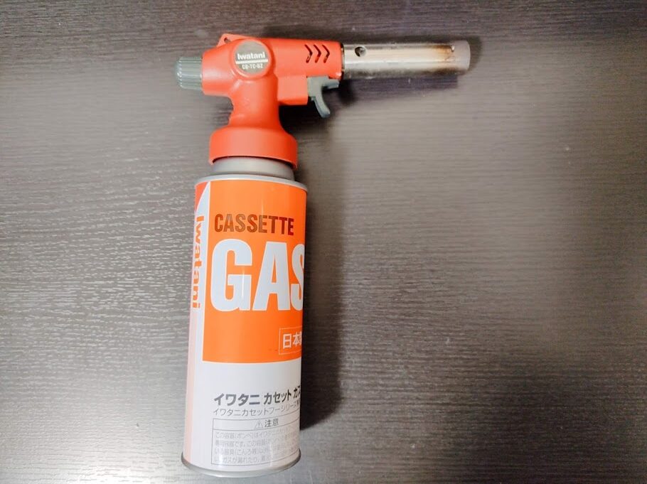 使いきりバーナーライター「あぶり師」がファミリーマートで取り扱い開始！累計販売数35万個突破の人気商品がさらに身近に！株式会社ライテックのプレスリリース