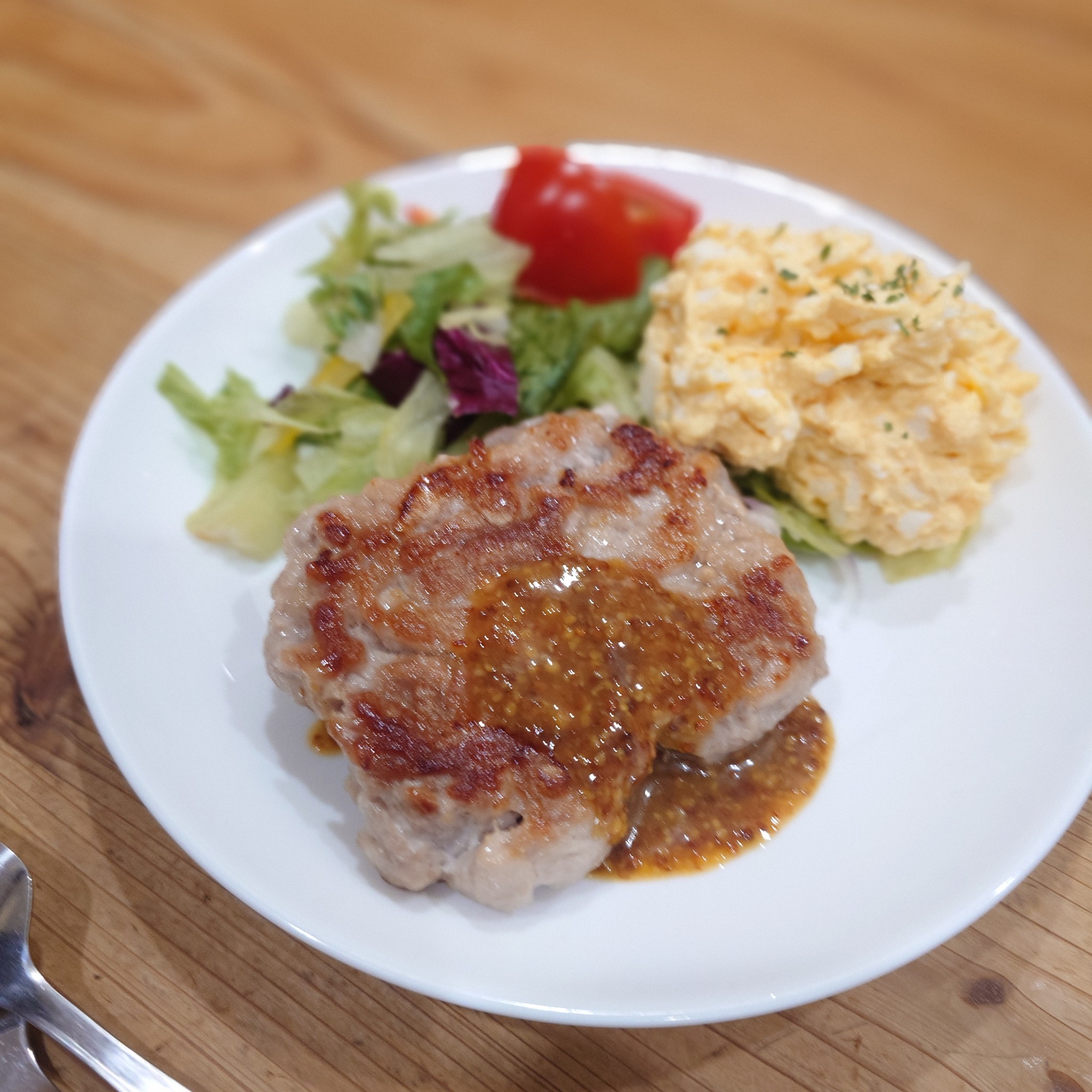 豚こまとさつまいものハニーマスタード炒め