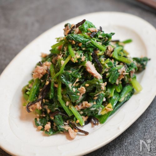 パパッと5分であと1品！ ほうれん草ともやしのツナナムル